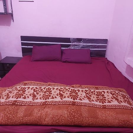 Kanti Devi Seva Sadan Mathura Zewnętrze zdjęcie
